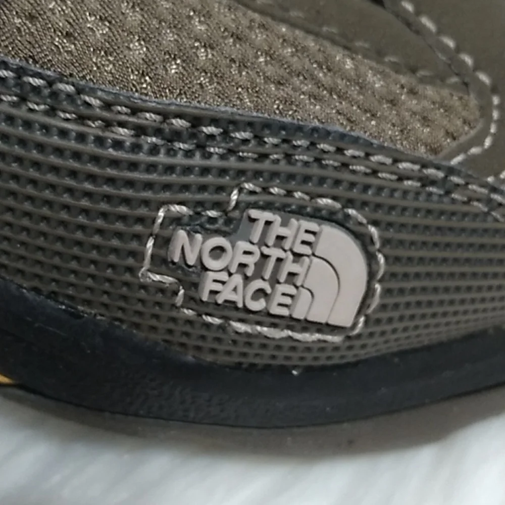 SALE! NWOT The North Face Mens Sandals Sz.10
